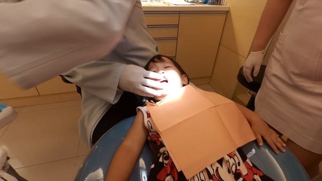 2y9m 妍妍第三次塗氟&檢查牙齒 - 第7張圖 2y9m 妍妍第三次塗氟&檢查牙齒