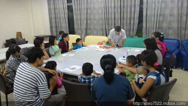 【上課】10/9 pitt外國老師英文課 黏貼怪物 - 第2張圖 【上課】10/9 pitt外國老師英文課 黏貼怪物