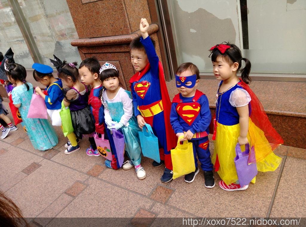 (補)10/28 生活美語村 妍寶貝幼兒園—搗蛋總動員 – 萬聖節踩街趣 Trick or Treat! - 第21張圖 (補)10/28 生活美語村 妍寶貝幼兒園—搗蛋總動員 – 萬聖節踩街趣 Trick or Treat!