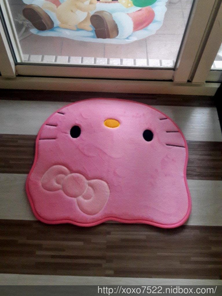 【居家小物】團購 新購入可愛的 Hello Kitty地墊 藍/粉 - 第3張圖 【居家小物】團購 新購入可愛的 Hello Kitty地墊 藍/粉