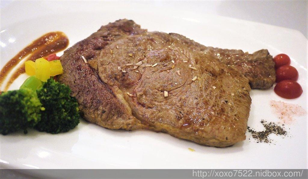 【食♡板橋美食】Oyami cafe 身處夢幻城堡中 享受下午茶悠閒時光☆鬆餅,義大利麵☆ 捷運新埔站 - 第22張圖 【食♡板橋美食】Oyami cafe 身處夢幻城堡中 享受下午茶悠閒時光☆鬆餅,義大利麵☆ 捷運新埔站