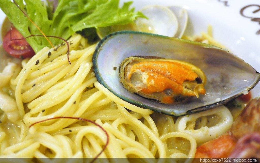 【食♡板橋美食】Oyami cafe 身處夢幻城堡中 享受下午茶悠閒時光☆鬆餅,義大利麵☆ 捷運新埔站 - 第26張圖 【食♡板橋美食】Oyami cafe 身處夢幻城堡中 享受下午茶悠閒時光☆鬆餅,義大利麵☆ 捷運新埔站