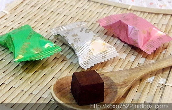 【甜食推薦】正暉《明治Meltykiss草莓+奶油+抹茶巧克力》 ●冬期限定● 一起品嚐多層次濃郁的滋味 - 第3張圖 【甜食推薦】正暉《明治Meltykiss草莓+奶油+抹茶巧克力》 ●冬期限定● 一起品嚐多層次濃郁的滋味