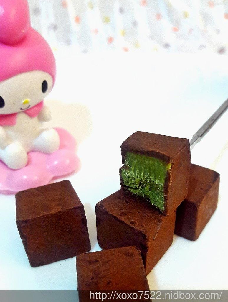 【甜食推薦】正暉《明治Meltykiss草莓+奶油+抹茶巧克力》 ●冬期限定● 一起品嚐多層次濃郁的滋味 - 第6張圖 【甜食推薦】正暉《明治Meltykiss草莓+奶油+抹茶巧克力》 ●冬期限定● 一起品嚐多層次濃郁的滋味