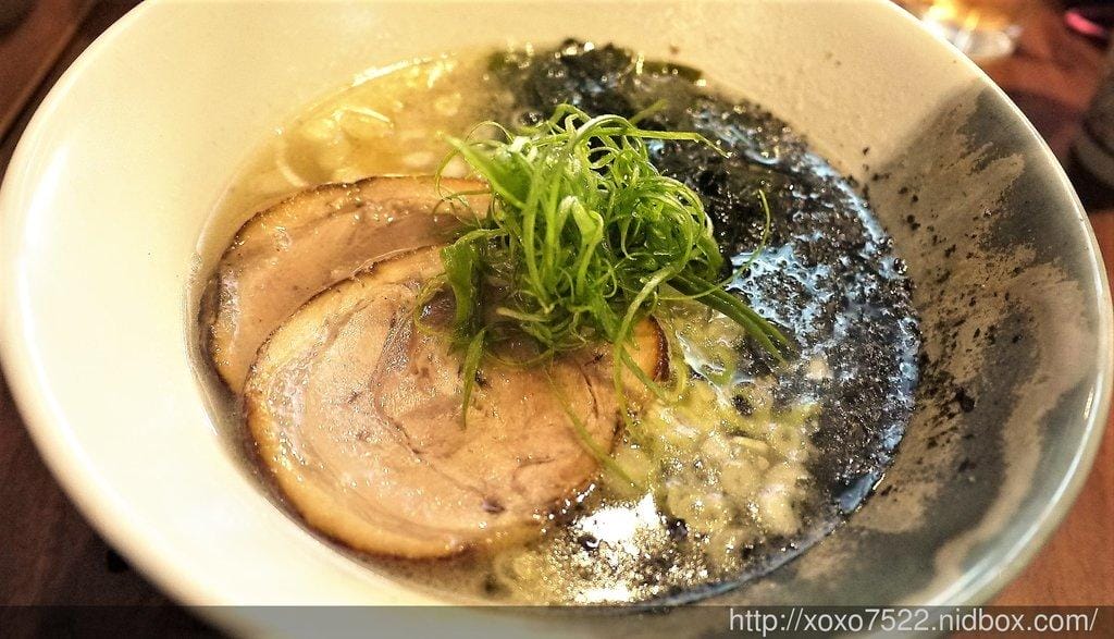 食○ 桃園林口長庚美食 【札幌炎神拉麵】日本北海道拉麵,1300度炙燒的好滋味 / 桃園龜山 - 第26張圖 食○ 桃園林口長庚美食 【札幌炎神拉麵】日本北海道拉麵,1300度炙燒的好滋味 / 桃園龜山