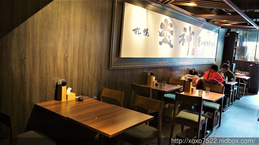 食○ 桃園林口長庚美食 【札幌炎神拉麵】日本北海道拉麵,1300度炙燒的好滋味 / 桃園龜山 - 第5張圖 食○ 桃園林口長庚美食 【札幌炎神拉麵】日本北海道拉麵,1300度炙燒的好滋味 / 桃園龜山
