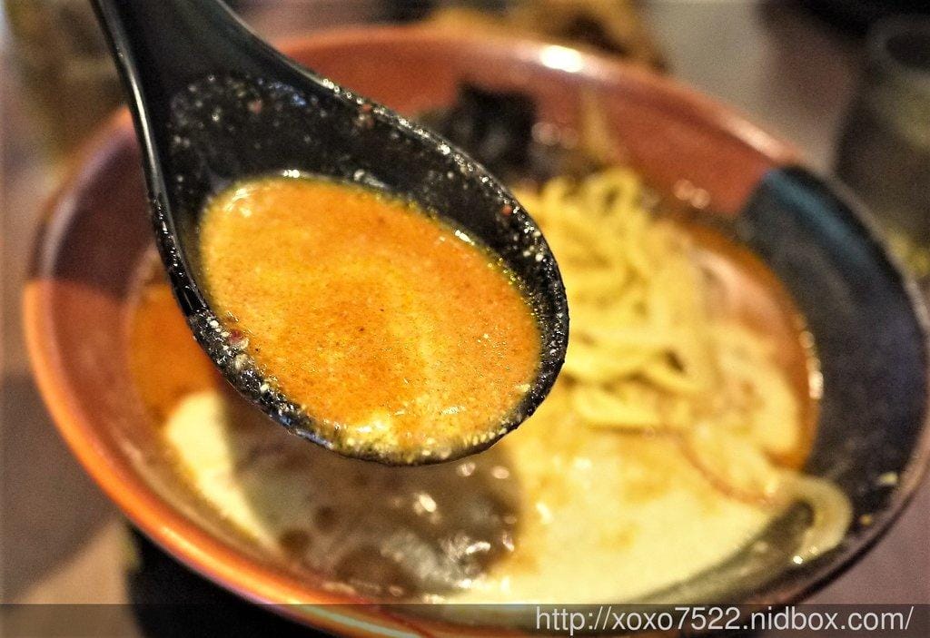 食○ 桃園林口長庚美食 【札幌炎神拉麵】日本北海道拉麵,1300度炙燒的好滋味 / 桃園龜山 - 第23張圖 食○ 桃園林口長庚美食 【札幌炎神拉麵】日本北海道拉麵,1300度炙燒的好滋味 / 桃園龜山