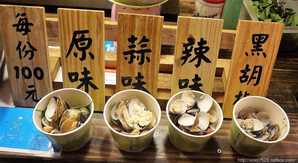 墾丁大街美食推薦【阿布拉瘋墾丁】新鮮蛤仔、起司雞、人體噴繪/飾品 ,等你來玩耍 - 第27張圖 墾丁大街美食推薦【阿布拉瘋墾丁】新鮮蛤仔、起司雞、人體噴繪/飾品 ,等你來玩耍