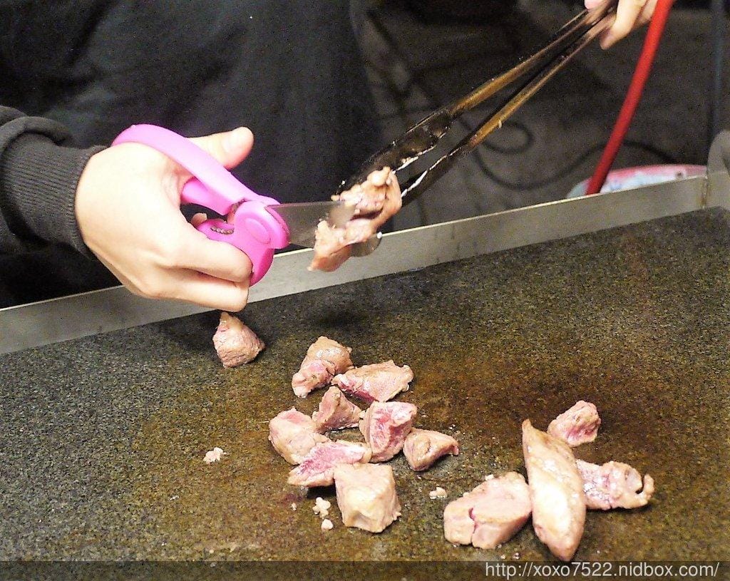 墾丁大街美食推薦【阿布拉瘋墾丁】新鮮蛤仔、起司雞、人體噴繪/飾品 ,等你來玩耍 - 第11張圖 墾丁大街美食推薦【阿布拉瘋墾丁】新鮮蛤仔、起司雞、人體噴繪/飾品 ,等你來玩耍
