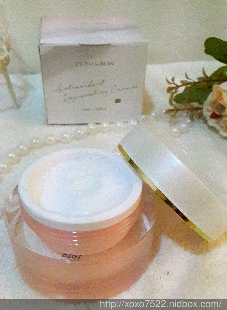 【保養】TuTu & Bow 蓬蓬裙與蝴蝶結 ♥全新 花萃活芙系列♥找回肌膚的年輕感 - 第13張圖 【保養】TuTu & Bow 蓬蓬裙與蝴蝶結 ♥全新 花萃活芙系列♥找回肌膚的年輕感