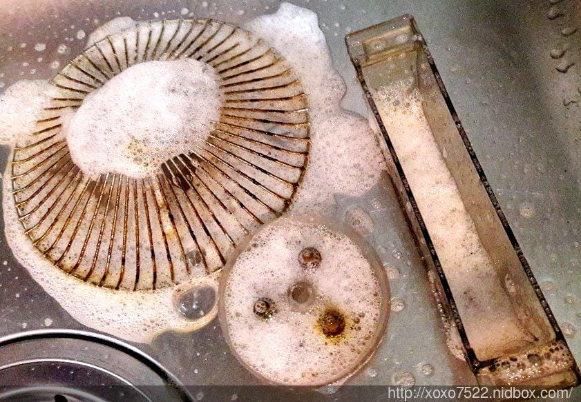 【廚房清潔用品】生活簡單 好神奇 除油靈,輕鬆去除頑強油垢 - 第7張圖 【廚房清潔用品】生活簡單 好神奇 除油靈,輕鬆去除頑強油垢