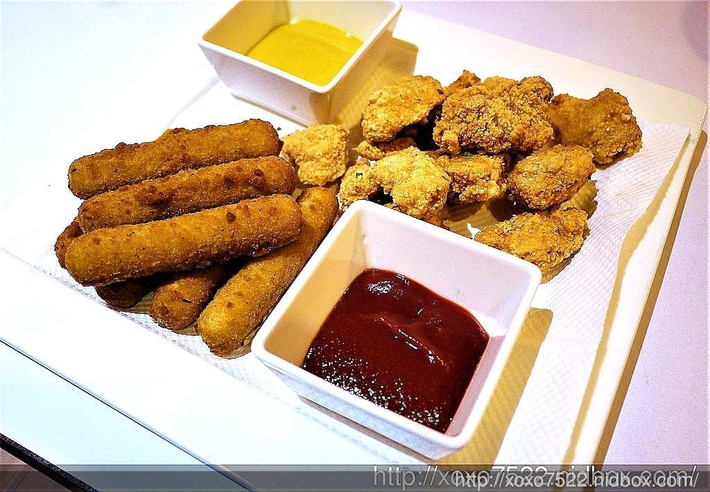 【食記】鬍子叔叔義麵工坊(板橋國光店),義大利麵 燉飯 義式料理 / 平價餐廳 - 第38張圖 【食記】鬍子叔叔義麵工坊(板橋國光店),義大利麵 燉飯 義式料理 / 平價餐廳