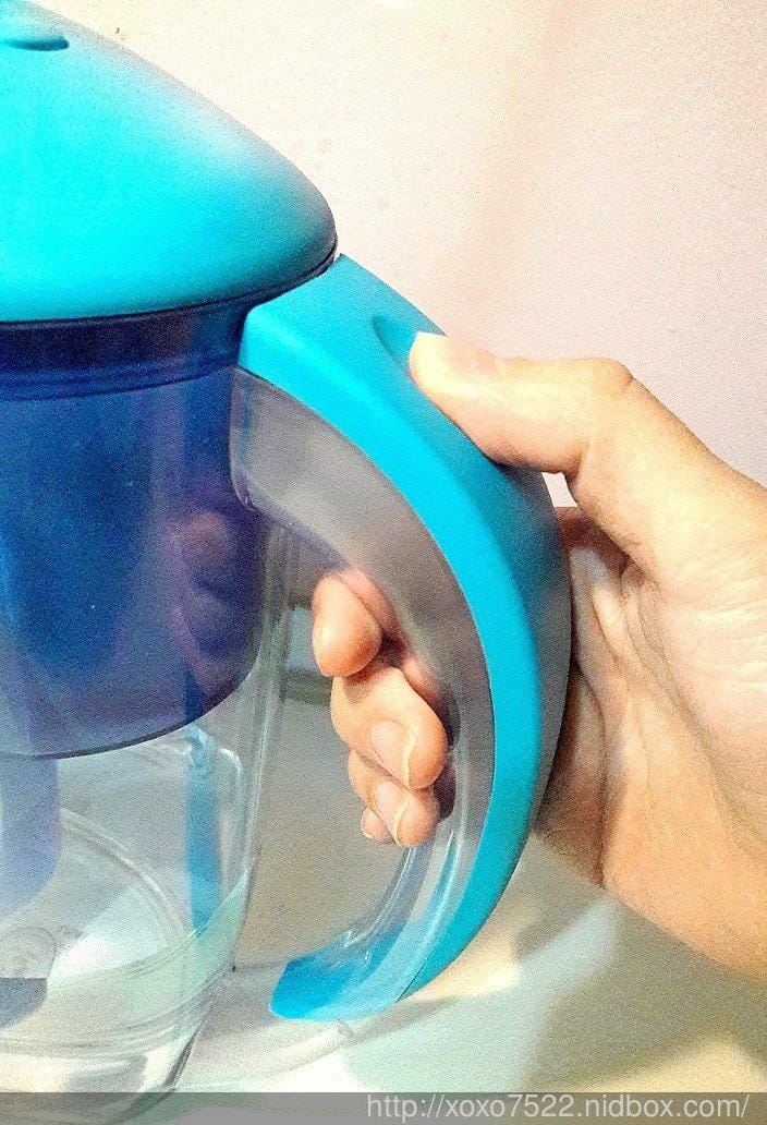 【體驗】美國Brondell H2O+ 長效濾水壺,為全家人健康把關,輕鬆享用純淨健康好水 - 第7張圖 【體驗】美國Brondell H2O+ 長效濾水壺,為全家人健康把關,輕鬆享用純淨健康好水