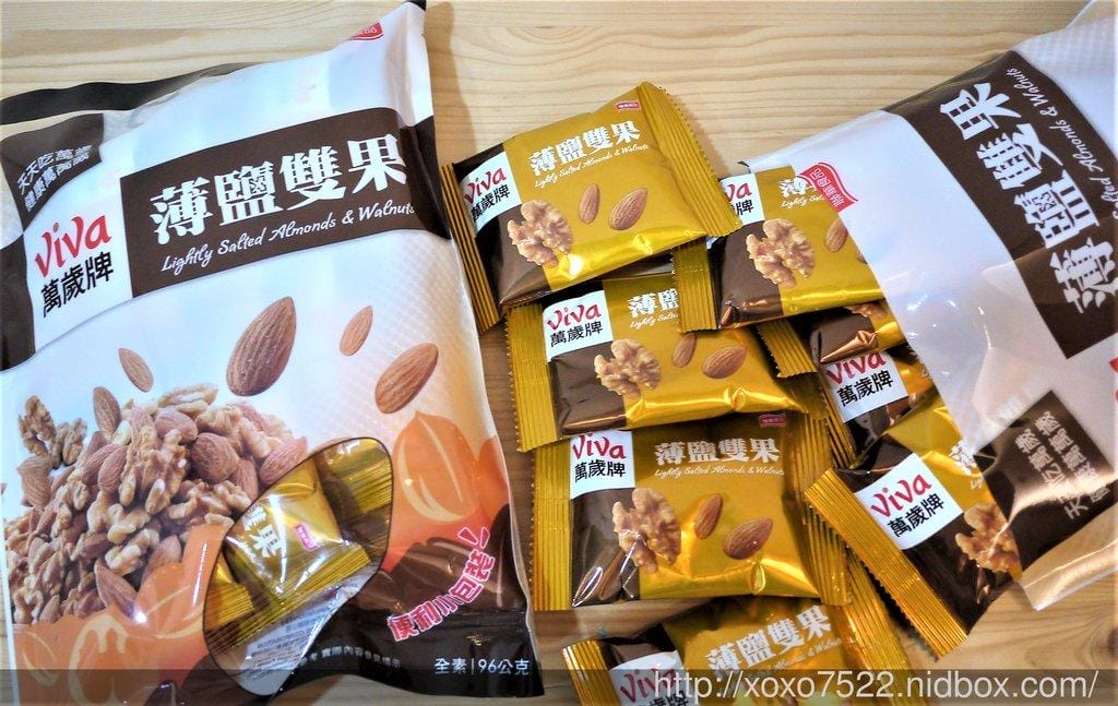 【零食推薦】萬歲牌便利包系列,蔥燒辣小魚花生 / 萬歲牌杏仁小魚 / 萬歲牌薄鹽雙果 - 第4張圖 【零食推薦】萬歲牌便利包系列,蔥燒辣小魚花生 / 萬歲牌杏仁小魚 / 萬歲牌薄鹽雙果
