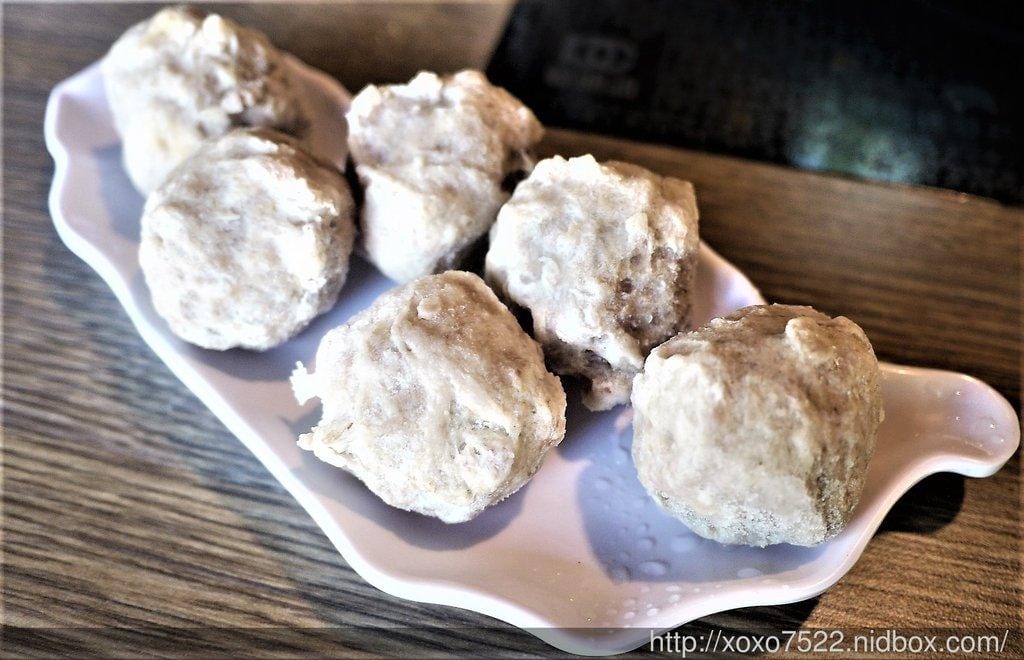 【林口美食】先精緻日式火鍋 (新北林口涮涮鍋) /不添加味精味素,雞骨蔬菜高湯底,火鍋鍋物 - 第39張圖 【林口美食】先精緻日式火鍋 (新北林口涮涮鍋) /不添加味精味素,雞骨蔬菜高湯底,火鍋鍋物