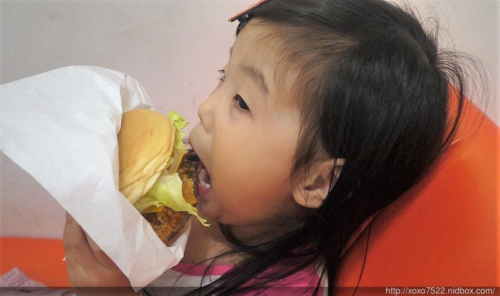【三創美食】淘客漢堡burger talks,大推雙層牛豬雙併起司堡,高CP值漢堡店 - 第20張圖 【三創美食】淘客漢堡burger talks,大推雙層牛豬雙併起司堡,高CP值漢堡店