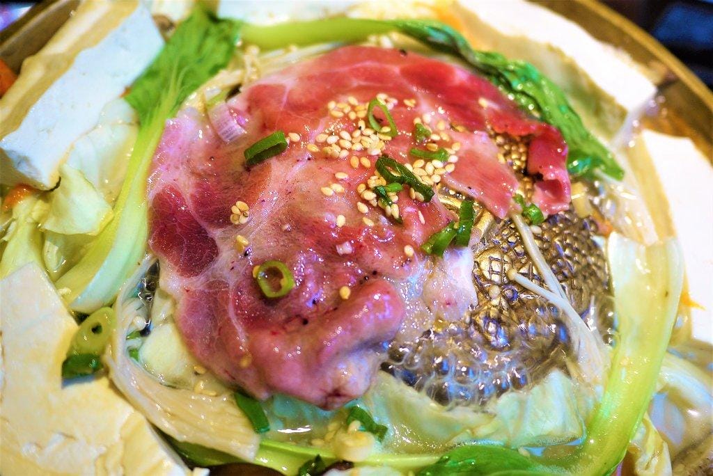 【食記】集客人間茶館(內湖店)餐點選擇性多樣化,古色古香庭園風,WIFI無限上網●免費 提供桌遊系列~~適合三五好友同樂!!! - 第31張圖 【食記】集客人間茶館(內湖店)餐點選擇性多樣化,古色古香庭園風,WIFI無限上網●免費 提供桌遊系列~~適合三五好友同樂!!!