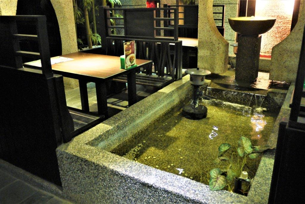 【食記】集客人間茶館(內湖店)餐點選擇性多樣化,古色古香庭園風,WIFI無限上網●免費 提供桌遊系列~~適合三五好友同樂!!! - 第10張圖 【食記】集客人間茶館(內湖店)餐點選擇性多樣化,古色古香庭園風,WIFI無限上網●免費 提供桌遊系列~~適合三五好友同樂!!!