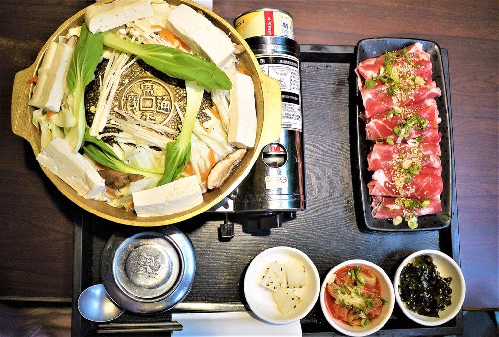 【食記】集客人間茶館(內湖店)餐點選擇性多樣化,古色古香庭園風,WIFI無限上網●免費 提供桌遊系列~~適合三五好友同樂!!! - 第26張圖 【食記】集客人間茶館(內湖店)餐點選擇性多樣化,古色古香庭園風,WIFI無限上網●免費 提供桌遊系列~~適合三五好友同樂!!!