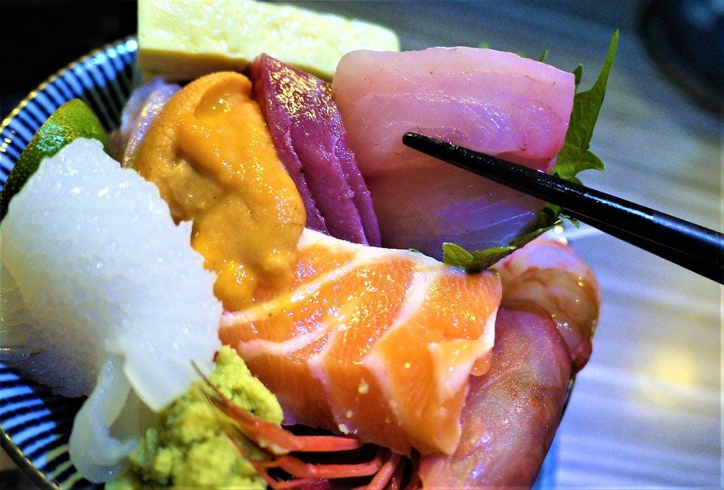 【台北海鮮美食】肥貓漁夫海鮮丼飯,每日新鮮直送,黑金丼 / 雙星海鮮丼,晴光市場美食推薦/ 中山國小捷運站 - 第42張圖 【台北海鮮美食】肥貓漁夫海鮮丼飯,每日新鮮直送,黑金丼 / 雙星海鮮丼,晴光市場美食推薦/ 中山國小捷運站