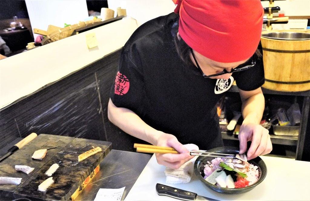 【台北海鮮美食】肥貓漁夫海鮮丼飯,每日新鮮直送,黑金丼 / 雙星海鮮丼,晴光市場美食推薦/ 中山國小捷運站 - 第31張圖 【台北海鮮美食】肥貓漁夫海鮮丼飯,每日新鮮直送,黑金丼 / 雙星海鮮丼,晴光市場美食推薦/ 中山國小捷運站