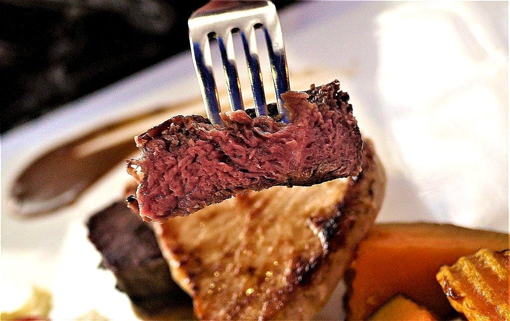 【東區美食】STAR STEAK星辰牛排 ● 法國米其林 舒肥法低溫烹調 ● 捷運國父紀念館