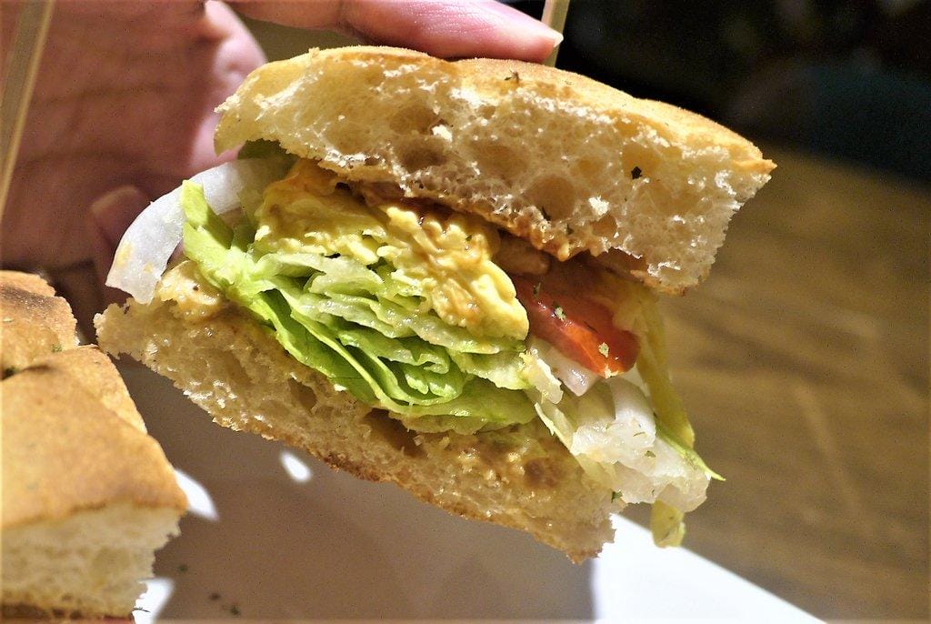 【新北●板橋早午餐】夏一棧brunch café 溫馨早午餐 | 紐澳牛肉起司堡大口吃 | 熱拿鐵拉花 | wifi | 不限時、免費插座 - 第21張圖 【新北●板橋早午餐】夏一棧brunch café 溫馨早午餐 | 紐澳牛肉起司堡大口吃 | 熱拿鐵拉花 | wifi | 不限時、免費插座