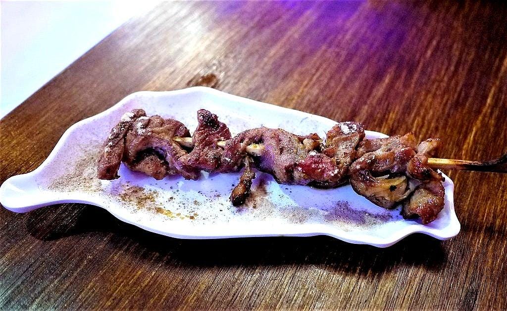【通化夜市美食】台灣燒肉,新鮮美味串燒推薦,聚餐小酌好去處/ 信義安和捷運站 - 第24張圖 【通化夜市美食】台灣燒肉,新鮮美味串燒推薦,聚餐小酌好去處/ 信義安和捷運站