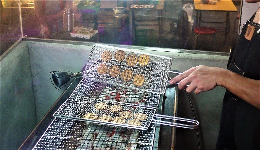 【通化夜市美食】台灣燒肉,新鮮美味串燒推薦,聚餐小酌好去處/ 信義安和捷運站 - 第42張圖 【通化夜市美食】台灣燒肉,新鮮美味串燒推薦,聚餐小酌好去處/ 信義安和捷運站
