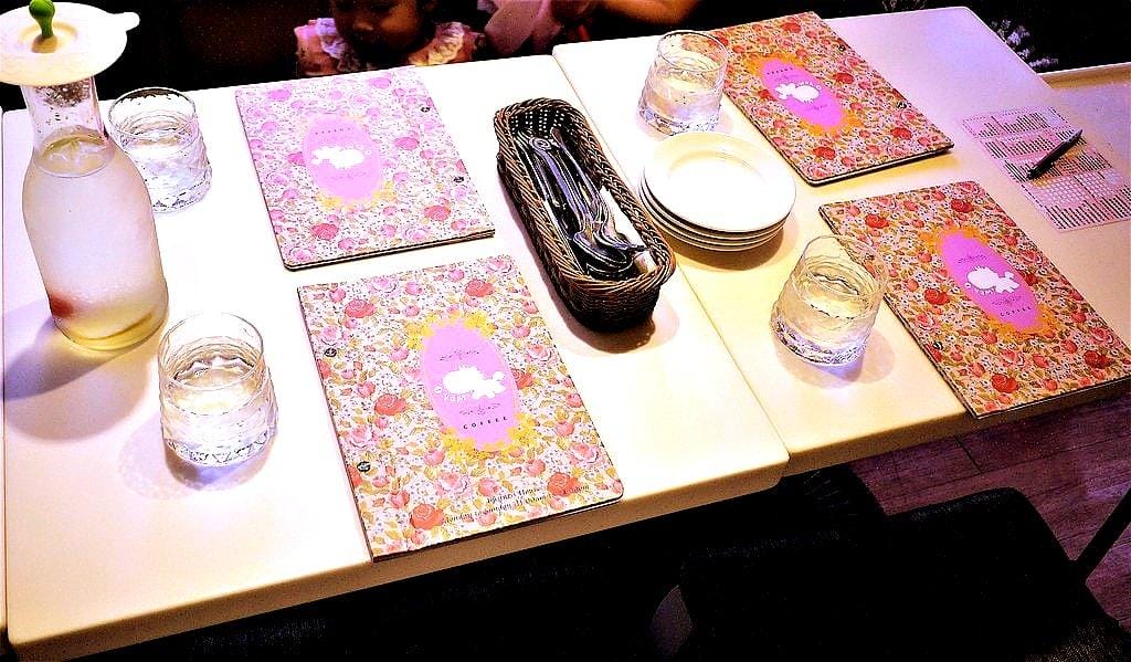 【西門町餐廳】Oyami cafe 少女心爆發,彷彿身處夢幻城堡內、台北下午茶 / 姐妹們的聚會首選 / 義大利麵 / 草莓鬆餅 - 第15張圖 【西門町餐廳】Oyami cafe 少女心爆發,彷彿身處夢幻城堡內、台北下午茶 / 姐妹們的聚會首選 / 義大利麵 / 草莓鬆餅