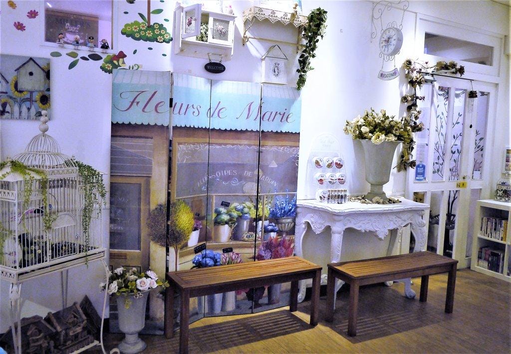 【西門町餐廳】Oyami cafe 少女心爆發,彷彿身處夢幻城堡內、台北下午茶 / 姐妹們的聚會首選 / 義大利麵 / 草莓鬆餅 - 第6張圖 【西門町餐廳】Oyami cafe 少女心爆發,彷彿身處夢幻城堡內、台北下午茶 / 姐妹們的聚會首選 / 義大利麵 / 草莓鬆餅