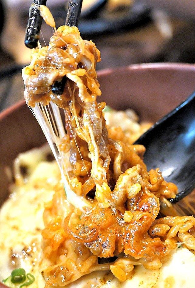 【新莊美食】來玩丼 ,平價高CP值創意丼飯,那邪惡的起司牽絲實在太美味 - 第30張圖 【新莊美食】來玩丼 ,平價高CP值創意丼飯,那邪惡的起司牽絲實在太美味