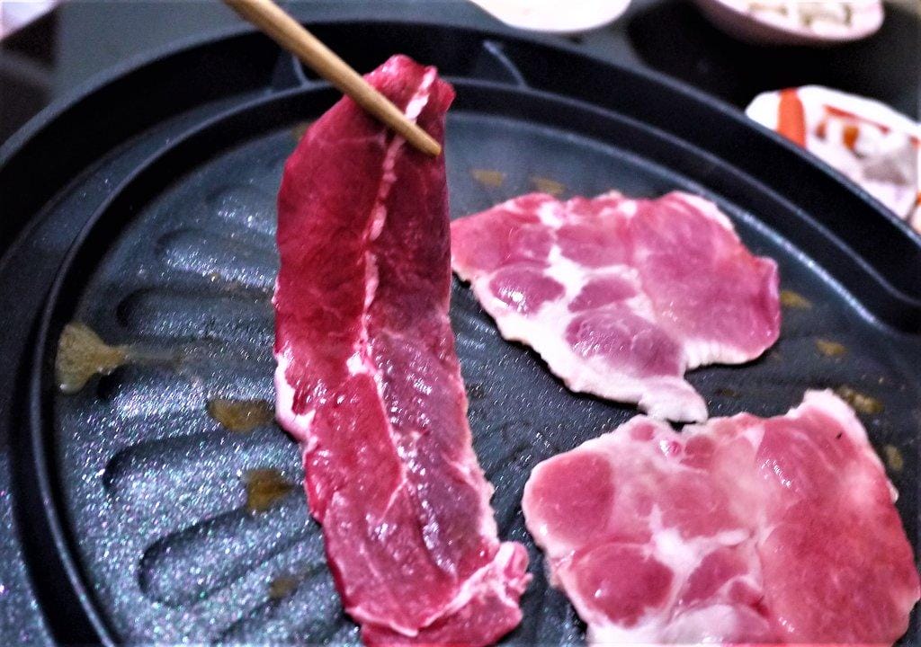 【中秋節必備】韓國Kitchen Art 元祖夯肉不沾烤盤34cm ,讓煎烤更健康 (有影片) - 第10張圖 【中秋節必備】韓國Kitchen Art 元祖夯肉不沾烤盤34cm ,讓煎烤更健康 (有影片)