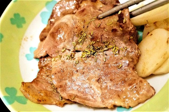 【中秋節必備】韓國Kitchen Art 元祖夯肉不沾烤盤34cm ,讓煎烤更健康 (有影片) - 第16張圖 【中秋節必備】韓國Kitchen Art 元祖夯肉不沾烤盤34cm ,讓煎烤更健康 (有影片)