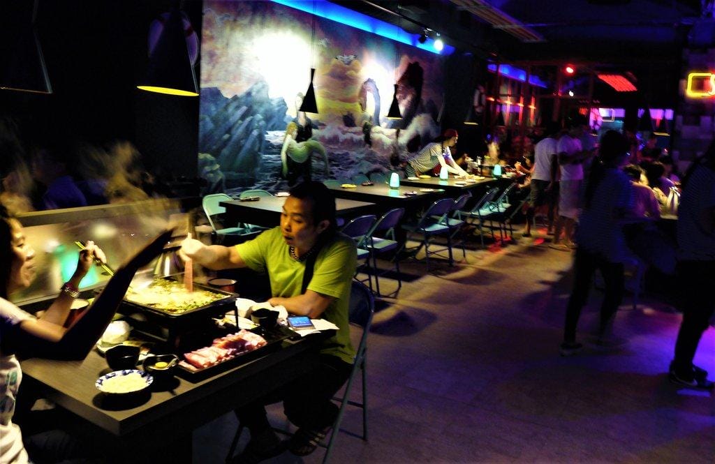 【新北中和美食】水貨 炭火烤魚技術,一魚兩吃,麻辣燙~挑戰你的視覺味覺新享受 - 第12張圖 【新北中和美食】水貨 炭火烤魚技術,一魚兩吃,麻辣燙~挑戰你的視覺味覺新享受