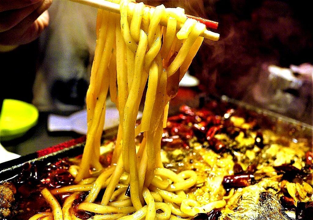【新北中和美食】水貨 炭火烤魚技術,一魚兩吃,麻辣燙~挑戰你的視覺味覺新享受 - 第50張圖 【新北中和美食】水貨 炭火烤魚技術,一魚兩吃,麻辣燙~挑戰你的視覺味覺新享受