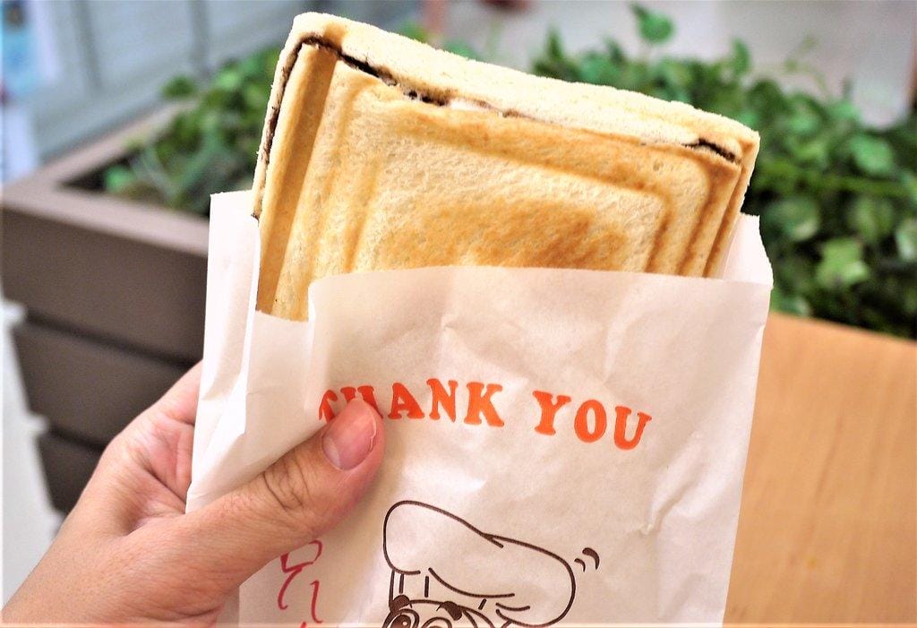 【新北土城】行運吐司FabulousToast,超牽絲的乳酪絲,高麗菜絲,燒肉都夾在熱壓吐司裡~超犯規美味 - 第16張圖 【新北土城】行運吐司FabulousToast,超牽絲的乳酪絲,高麗菜絲,燒肉都夾在熱壓吐司裡~超犯規美味
