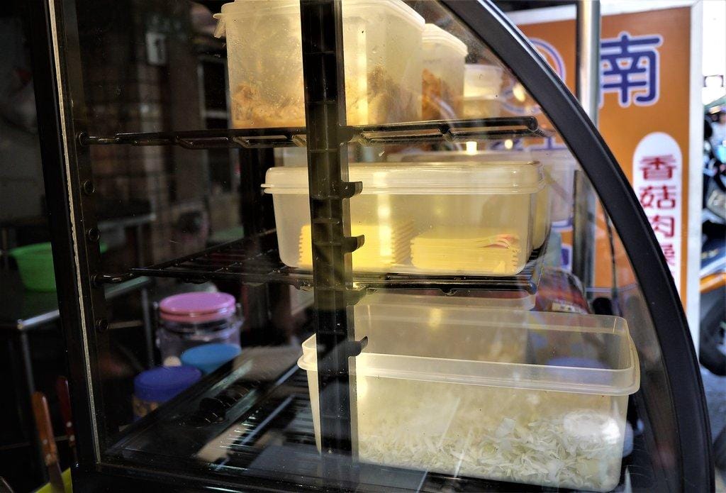 【新北土城】行運吐司FabulousToast,超牽絲的乳酪絲,高麗菜絲,燒肉都夾在熱壓吐司裡~超犯規美味 - 第6張圖 【新北土城】行運吐司FabulousToast,超牽絲的乳酪絲,高麗菜絲,燒肉都夾在熱壓吐司裡~超犯規美味