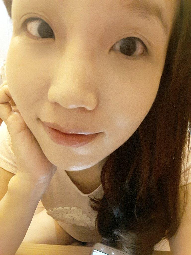 【底妝】妍霓絲絕對美肌無瑕修片CC霜SPF50,水嫩服貼裸妝感 - 第9張圖 【底妝】妍霓絲絕對美肌無瑕修片CC霜SPF50,水嫩服貼裸妝感