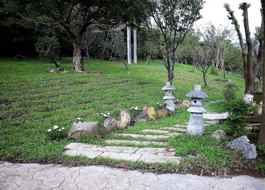 【親子玩樂】日光行館 戶外大草坪、池塘、沙坑、盪鞦韆可玩耍,台北景觀餐廳/淡水下午茶,完整菜單 - 第5張圖 【親子玩樂】日光行館 戶外大草坪、池塘、沙坑、盪鞦韆可玩耍,台北景觀餐廳/淡水下午茶,完整菜單