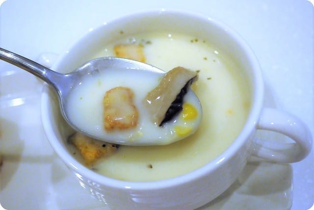 【板橋下午茶】OYAMI CAFE 姊妹午後聊天約會首選,鬆餅 / 義大利麵,捷運新埔站 - 第15張圖 【板橋下午茶】OYAMI CAFE 姊妹午後聊天約會首選,鬆餅 / 義大利麵,捷運新埔站