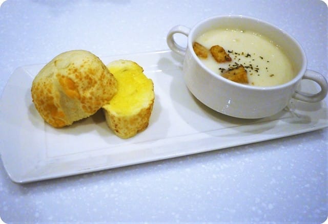 【板橋下午茶】OYAMI CAFE 姊妹午後聊天約會首選,鬆餅 / 義大利麵,捷運新埔站 - 第13張圖 【板橋下午茶】OYAMI CAFE 姊妹午後聊天約會首選,鬆餅 / 義大利麵,捷運新埔站