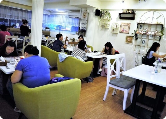 【板橋下午茶】OYAMI CAFE 姊妹午後聊天約會首選,鬆餅 / 義大利麵,捷運新埔站 - 第8張圖 【板橋下午茶】OYAMI CAFE 姊妹午後聊天約會首選,鬆餅 / 義大利麵,捷運新埔站