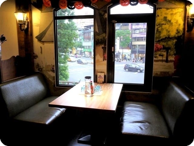【新北●江子翠】 洋朵義式廚坊 板橋店,愜意的晚餐*美味的溫度(內有完整菜單) - 第19張圖 【新北●江子翠】 洋朵義式廚坊 板橋店,愜意的晚餐*美味的溫度(內有完整菜單)