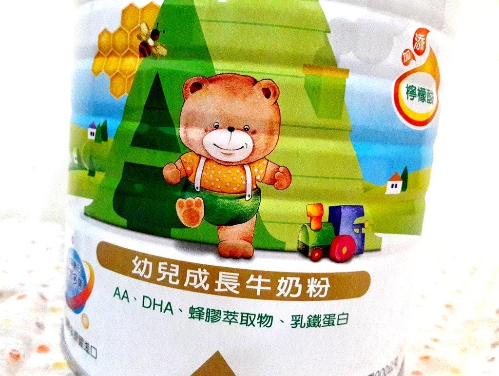 金愛斯佳 幼兒成長奶粉，寶寶腸胃好消化/ 一歲換奶新選擇 / 法國原裝進口