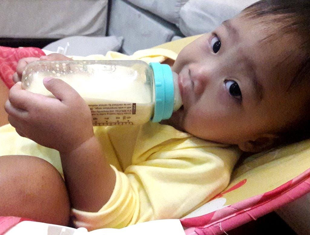 金愛斯佳 幼兒成長奶粉，寶寶腸胃好消化/ 一歲換奶新選擇 / 法國原裝進口