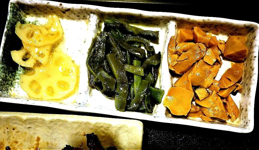 【平價日式料理】八八食堂,生魚片/握壽司/丼飯,讓人愛不釋口一道道美味料理,捷運板橋站美食 - 第29張圖 【平價日式料理】八八食堂,生魚片/握壽司/丼飯,讓人愛不釋口一道道美味料理,捷運板橋站美食