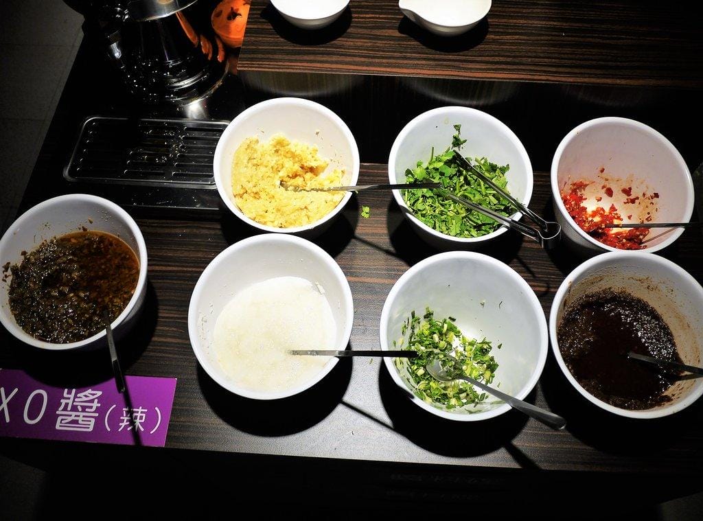 【新店火鍋】圍樂鮮境涮涮鍋,海陸夾攻一次滿足,深海巨型肥豬蝦,澎湖明蝦,阿根廷天使紅!! - 第12張圖 【新店火鍋】圍樂鮮境涮涮鍋,海陸夾攻一次滿足,深海巨型肥豬蝦,澎湖明蝦,阿根廷天使紅!!