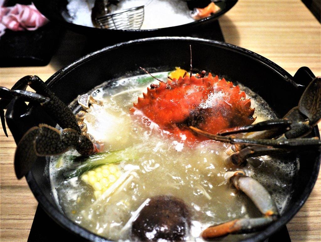 【板橋/火鍋】 鮮入圍煮-精緻鍋物,活波士頓龍蝦鍋,活沙公鍋~滿滿的頂級海鮮~文末有完整菜單 - 第48張圖 【板橋/火鍋】 鮮入圍煮-精緻鍋物,活波士頓龍蝦鍋,活沙公鍋~滿滿的頂級海鮮~文末有完整菜單