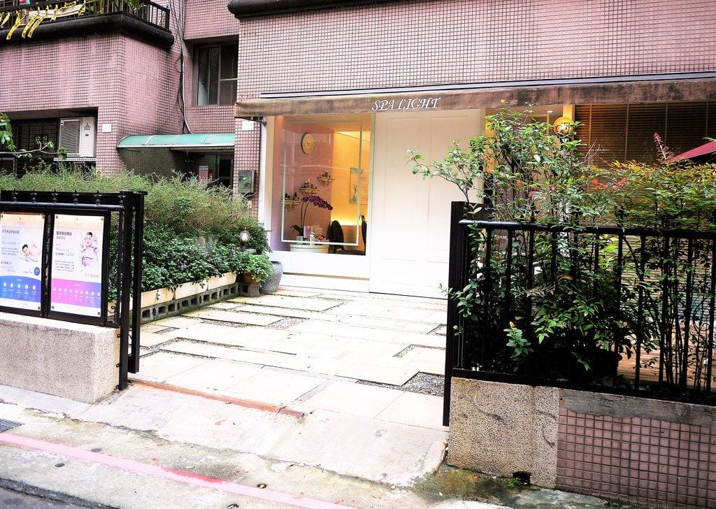 【美顏保養】SPA LIGHT ,臉部拉提SPA,肌膚保養盛宴(文末有折扣代碼) - 第2張圖 【美顏保養】SPA LIGHT ,臉部拉提SPA,肌膚保養盛宴(文末有折扣代碼)